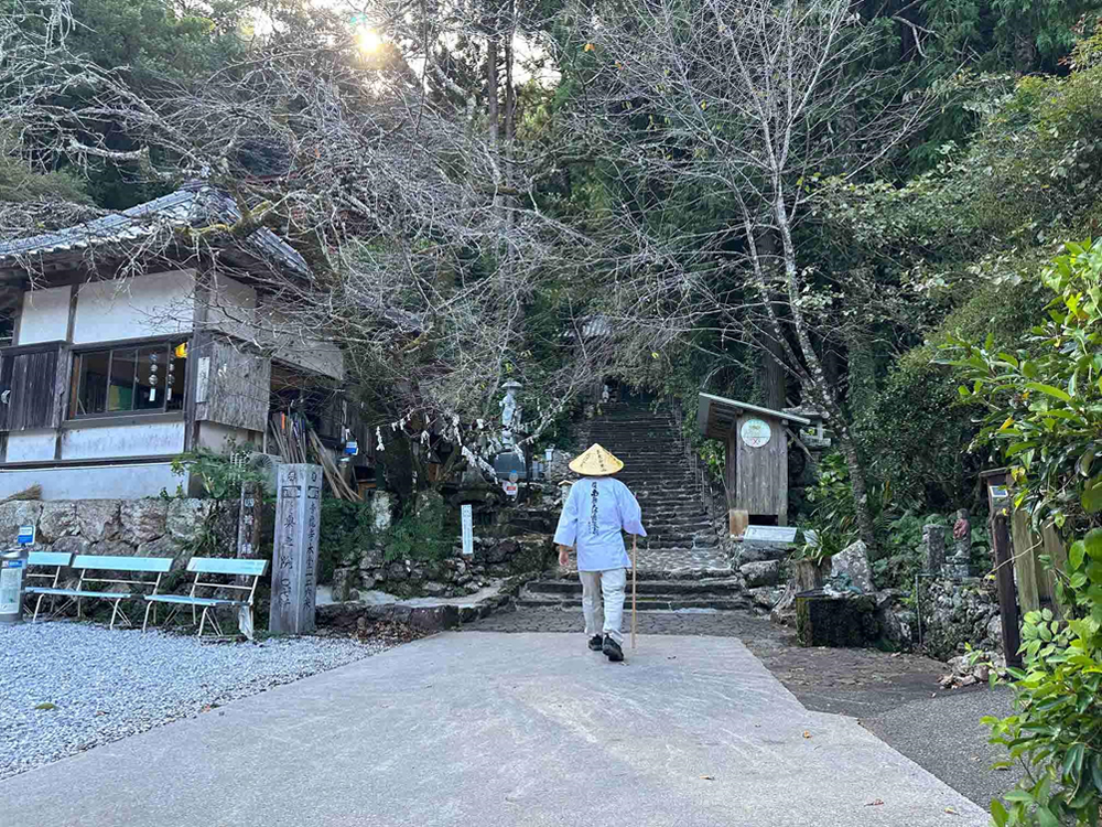 歩き遍路のお試しプログラム（26番札所金剛頂寺から27番札所神峰寺）