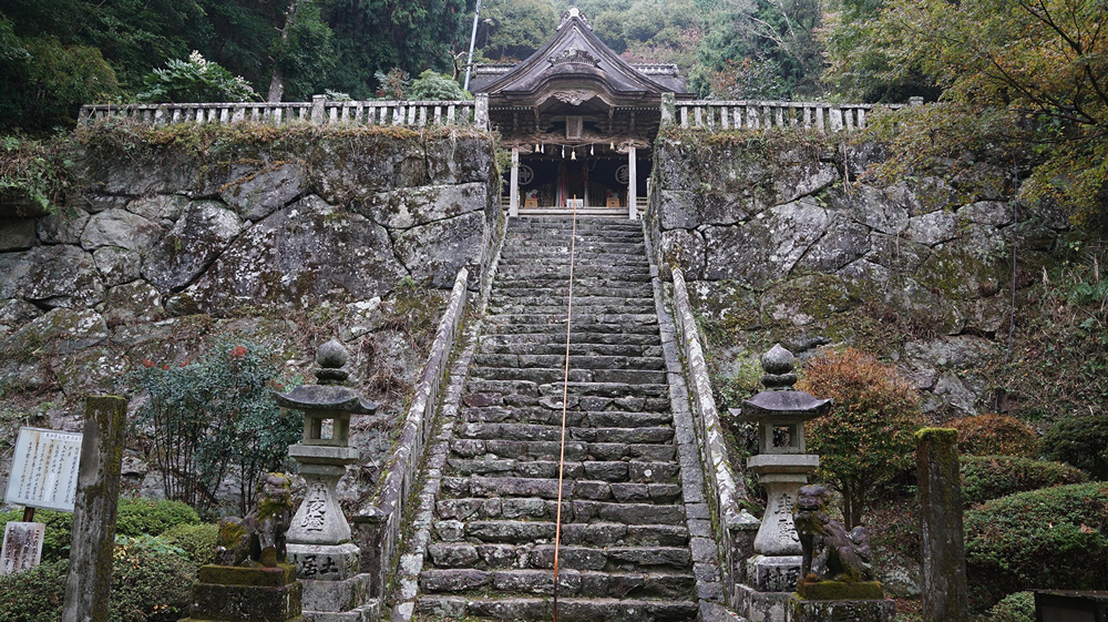 神峯にまつわる歴史を聞きながら神峯寺と神峯神社までつづく遍路道を一緒に歩いてみませんか？